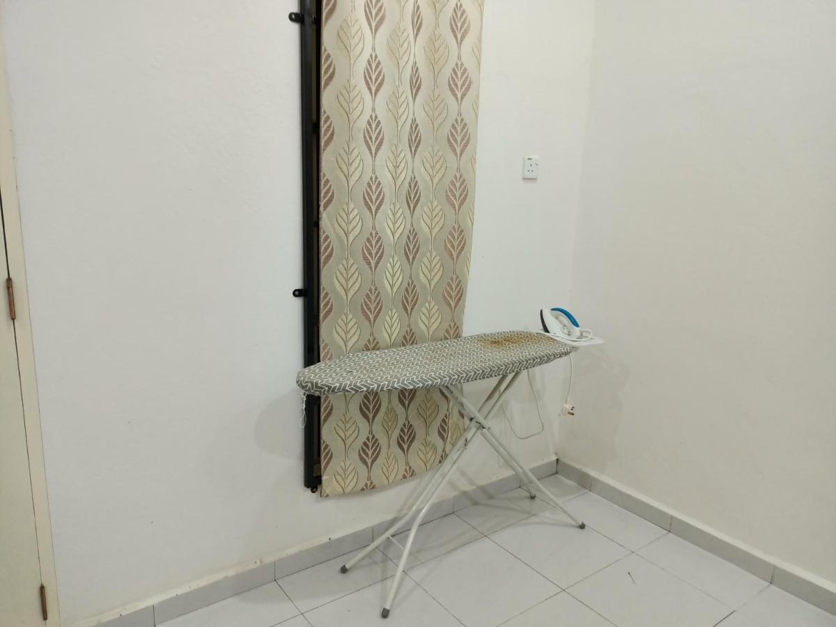 Ummi's Homestay Kuala Besut Kampong Baru Luaran gambar