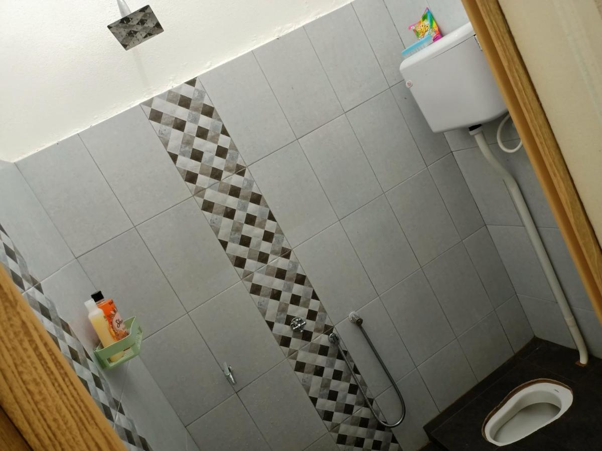 Ummi's Homestay Kuala Besut Kampong Baru Luaran gambar