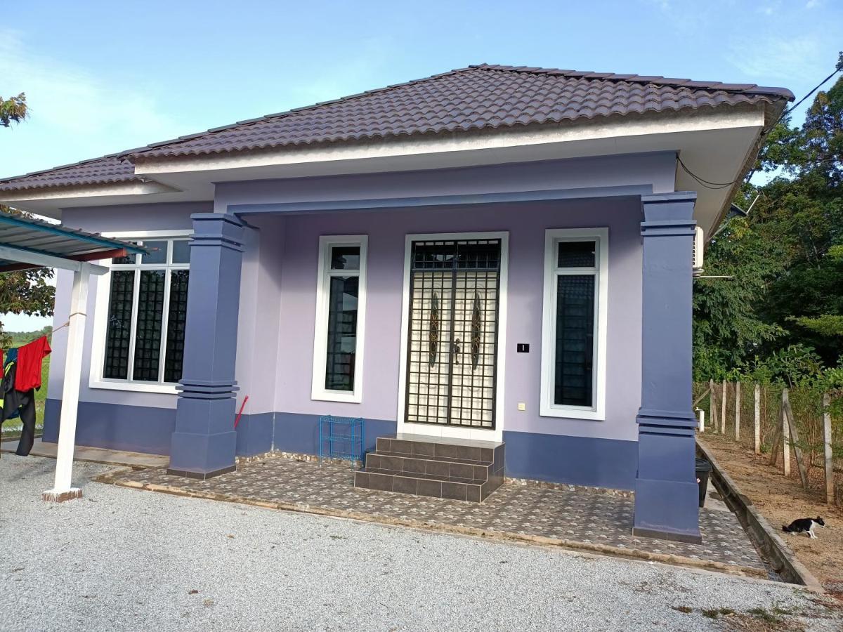 Ummi's Homestay Kuala Besut Kampong Baru Luaran gambar